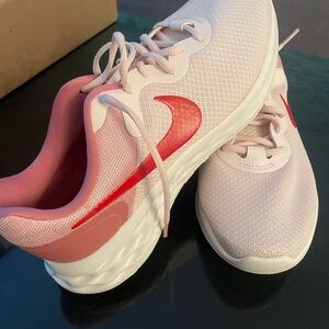 Nike Women's Pink and Red Sneakers